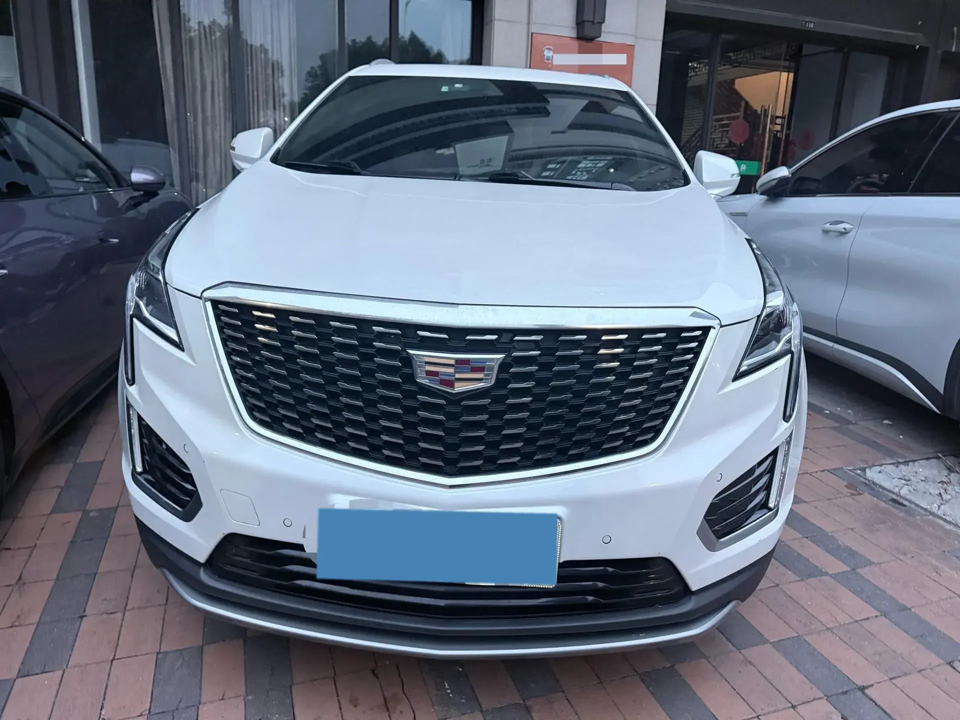 2021 CADILLAC XT5 thumbnail 2