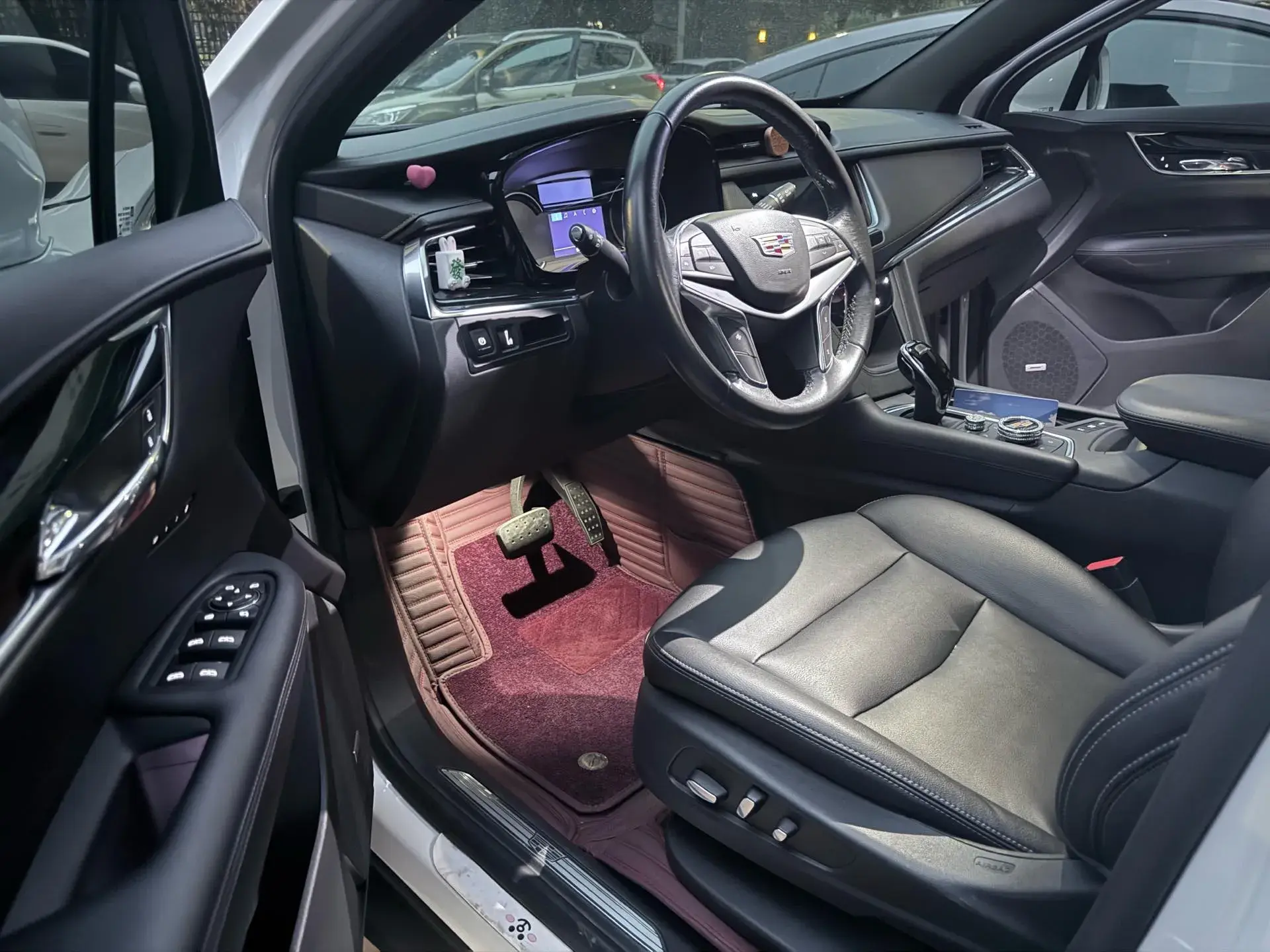 2021 CADILLAC XT5 thumbnail 4