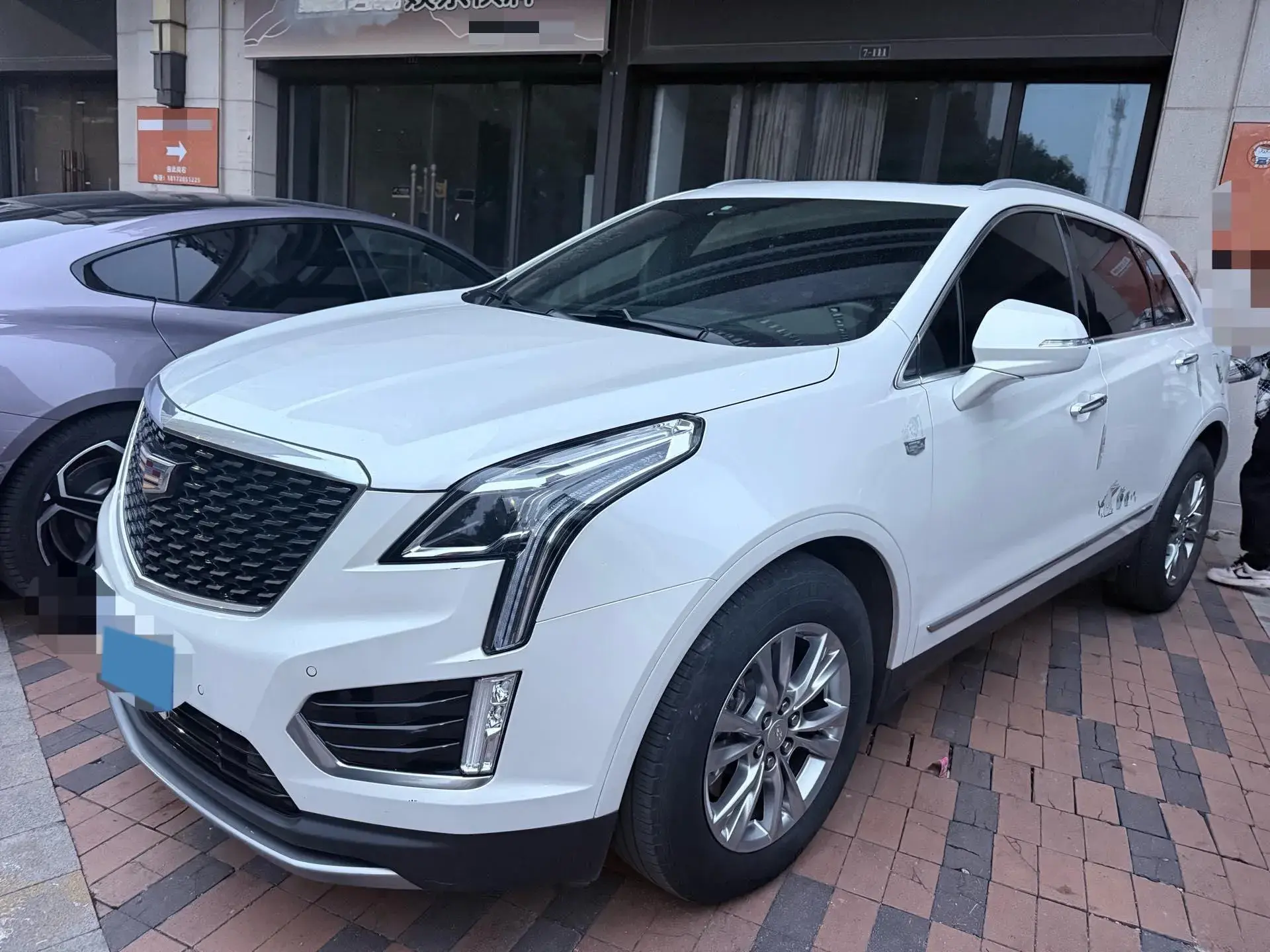2021 CADILLAC XT5 view 1