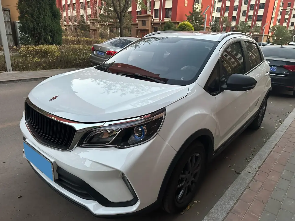 2024 Livan X3 PRO 1.5L 113HP L4 CVT