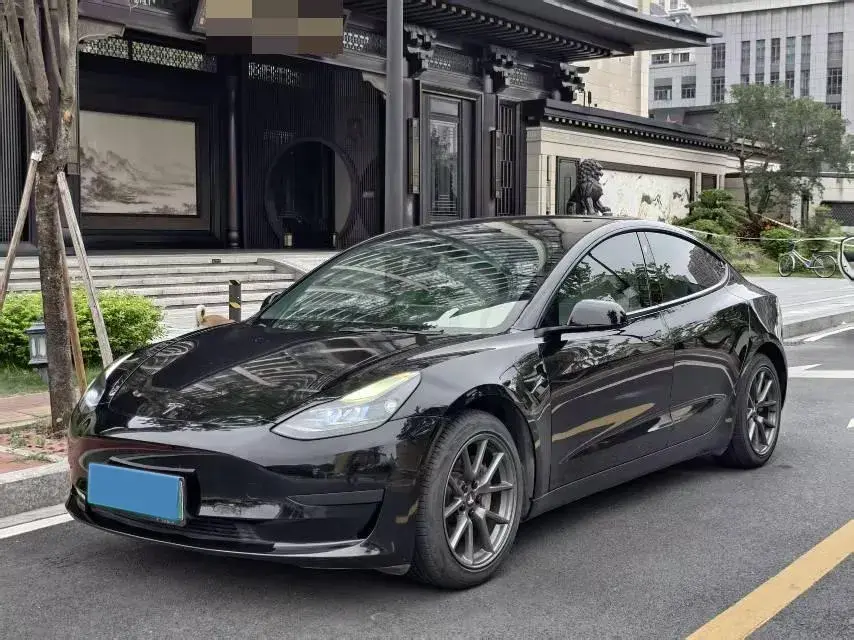 2021 TESLA MODEL view 1