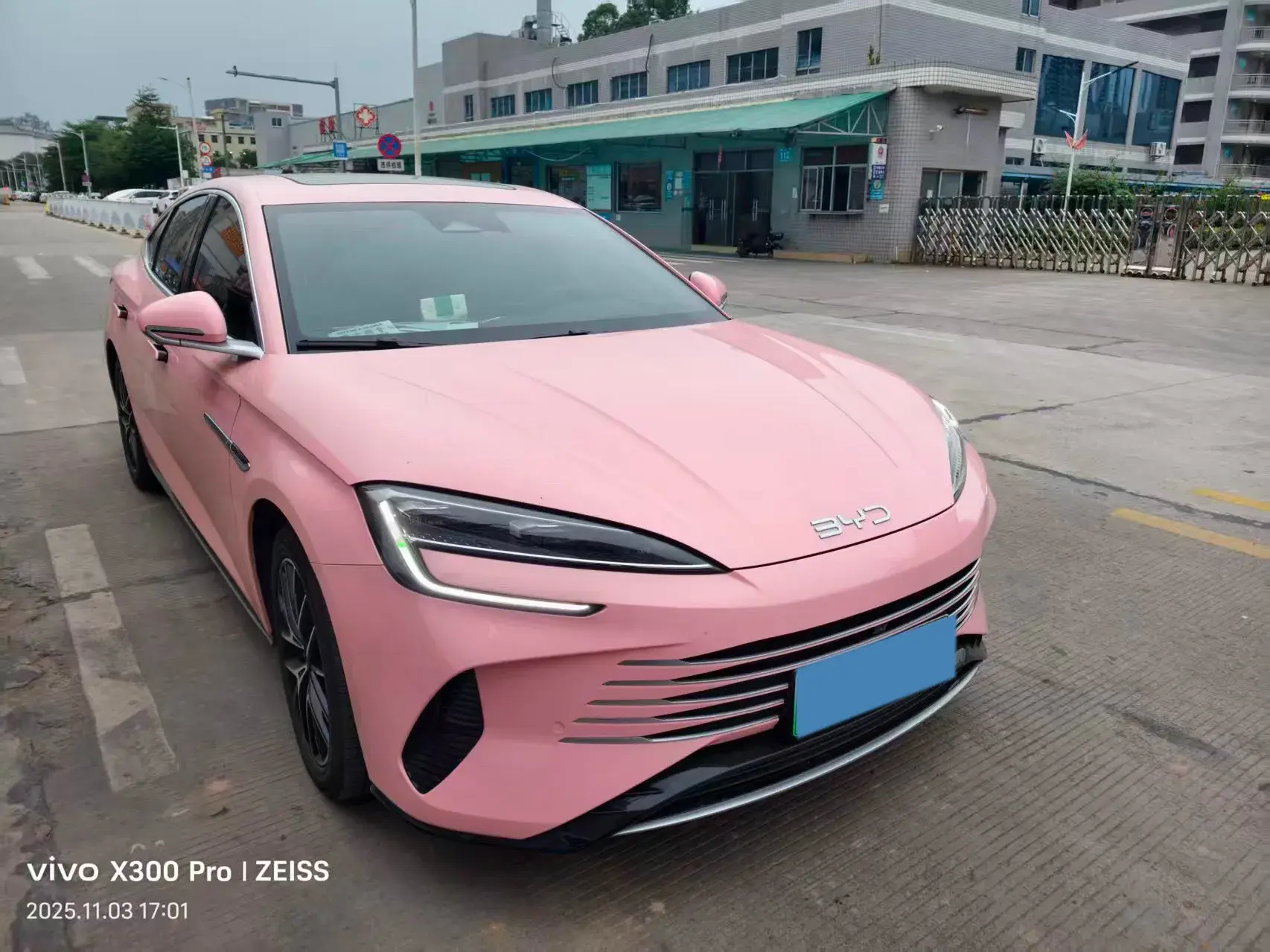 2025 BYD SEAL07 thumbnail 2