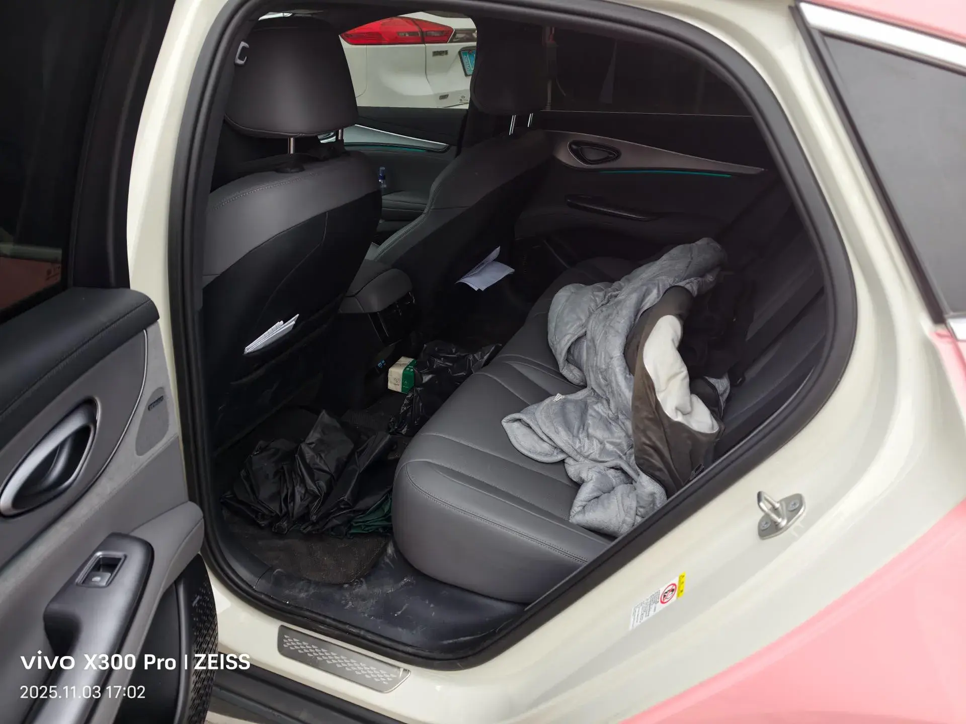 2025 BYD SEAL07 thumbnail 4