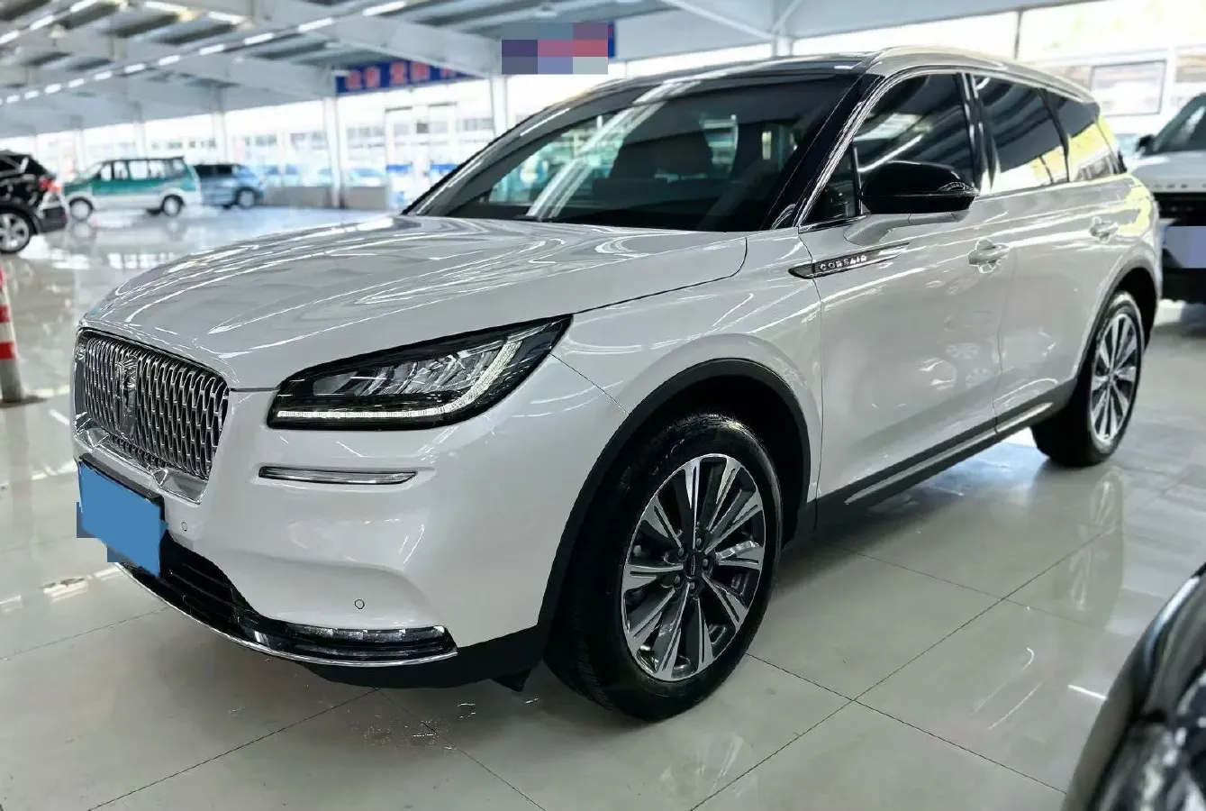 2022 Lincoln Corsair 2.0T 245HP L4 8AT,autocango,china used car exporter,china ev exporter,chinese used car exporter,chinese used ev exporter