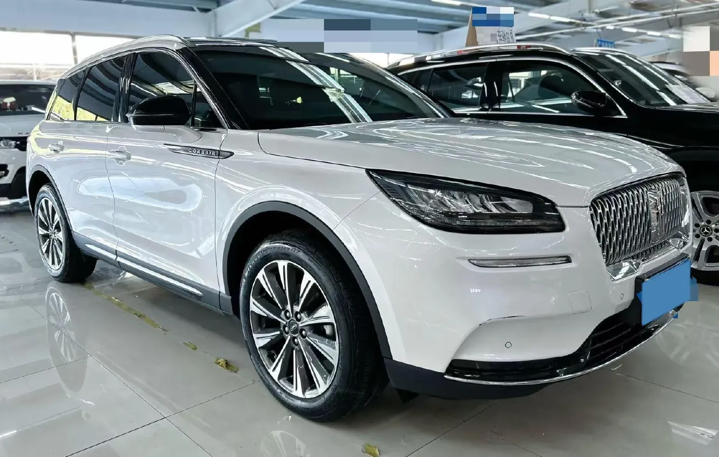 2022 Lincoln Corsair 2.0T 245HP L4 8AT,autocango,china used car exporter,china ev exporter,chinese used car exporter,chinese used ev exporter
