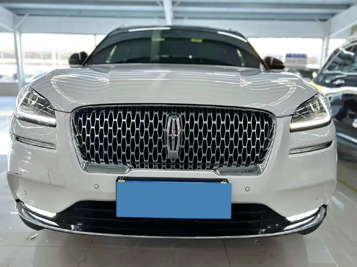 2022 Lincoln Corsair 2.0T 245HP L4 8AT,autocango,china used car exporter,china ev exporter,chinese used car exporter,chinese used ev exporter