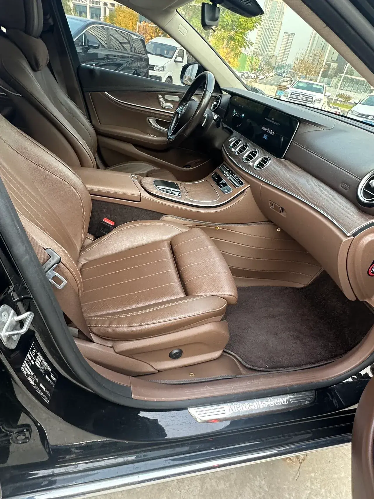 2021 MERCEDES-BENZ E thumbnail 2