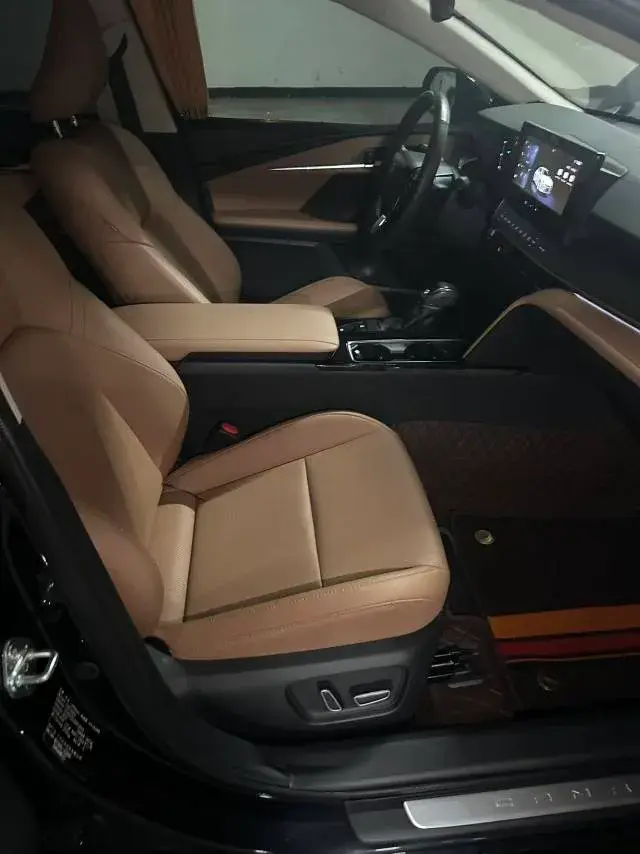 2024 TOYOTA CAMRY thumbnail 3