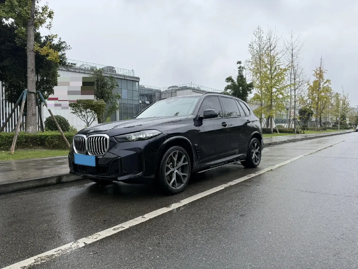 2025 BMW X3 2.0T 258HP L4 8AT,autocango,china used car exporter,china ev exporter,chinese used car exporter,chinese used ev exporter