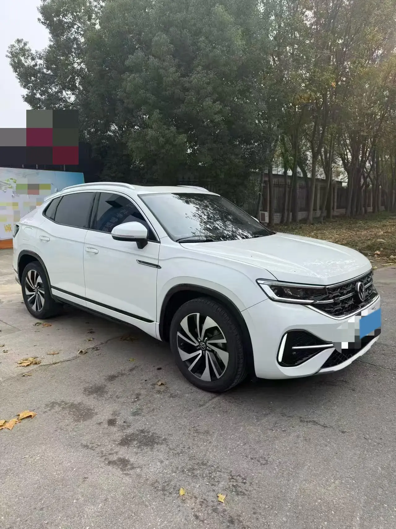 2023 VOLKSWAGEN TAYRON thumbnail 3