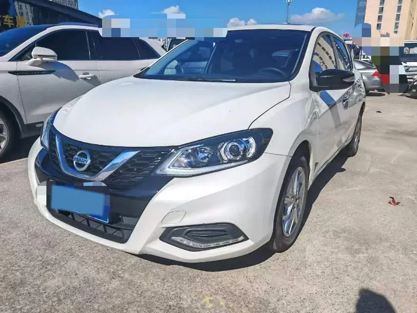 2021 NISSAN TIIDA view 1