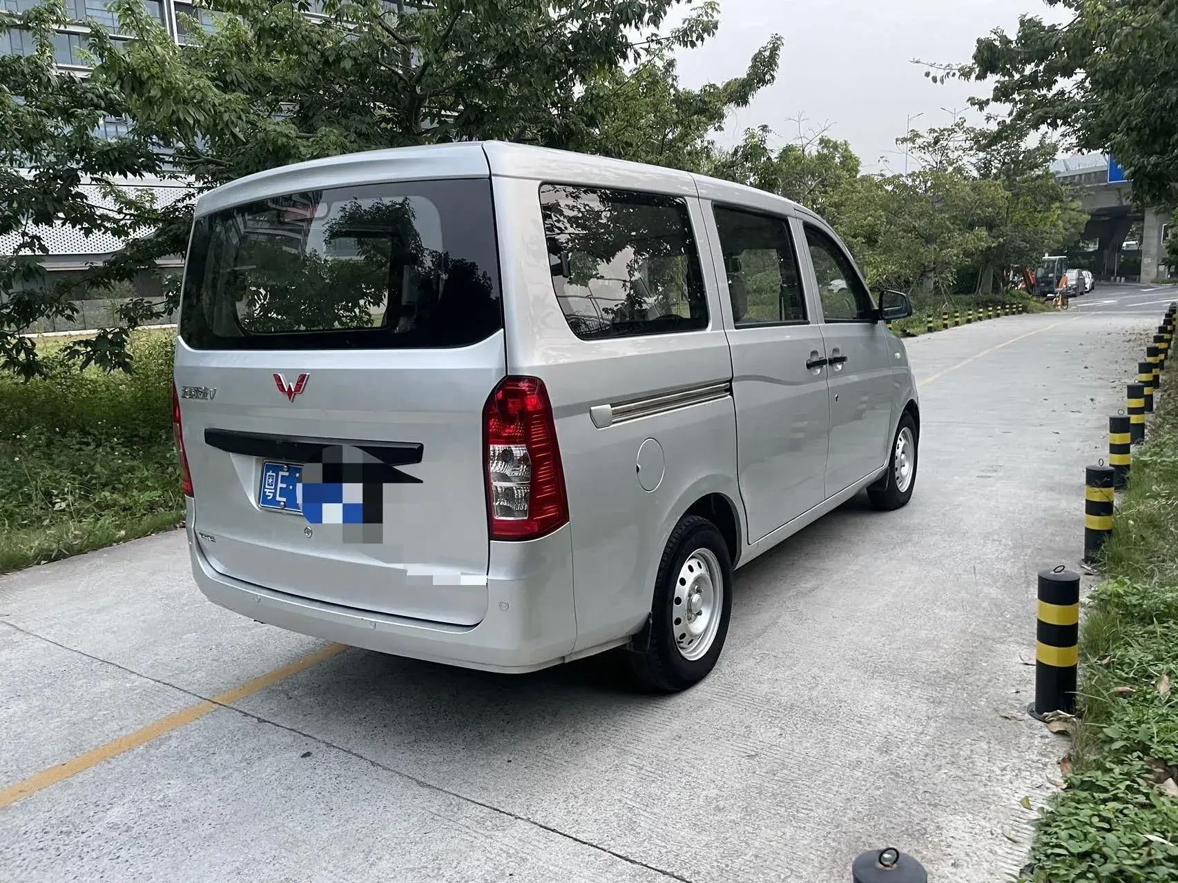 2019 WULING RONGGUANG thumbnail 4
