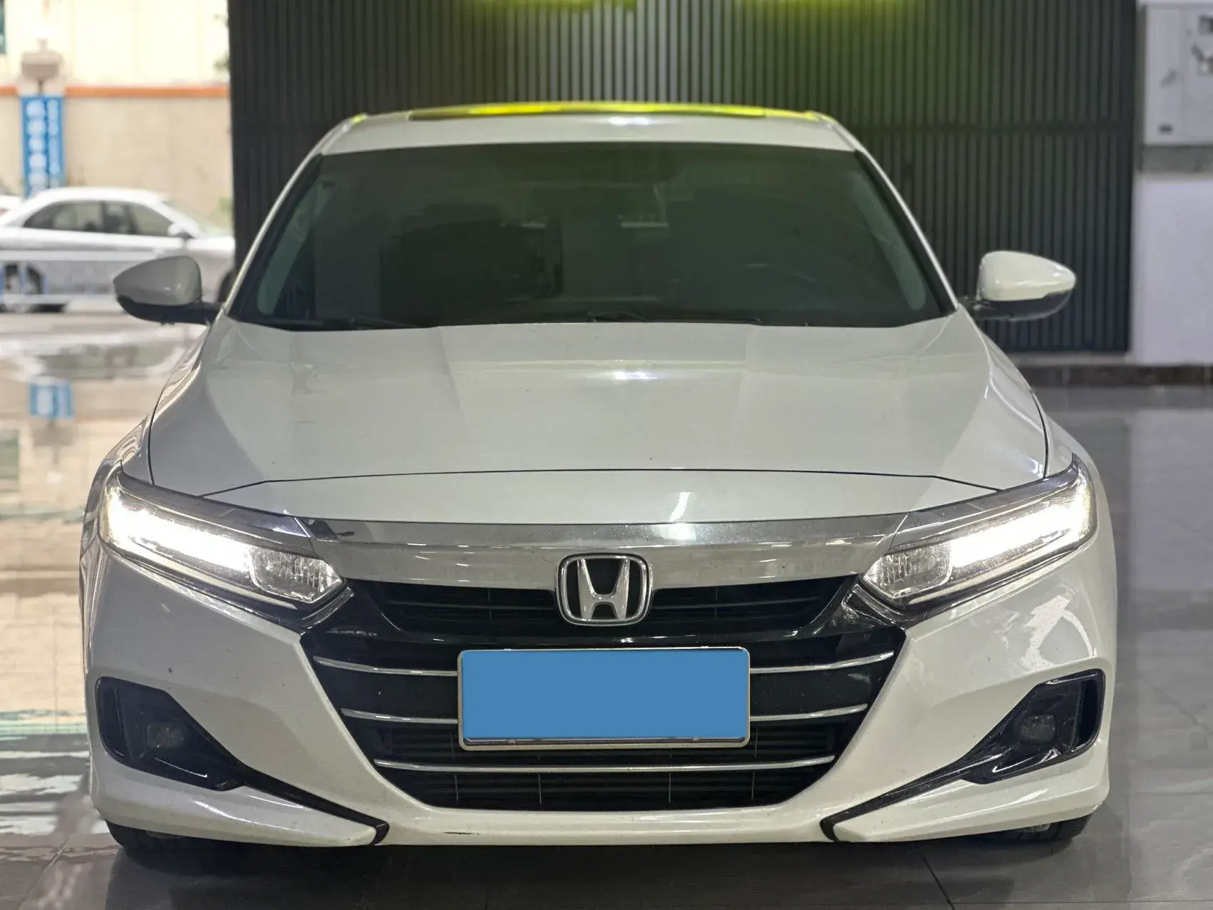 2022 HONDA ACCORD thumbnail 2