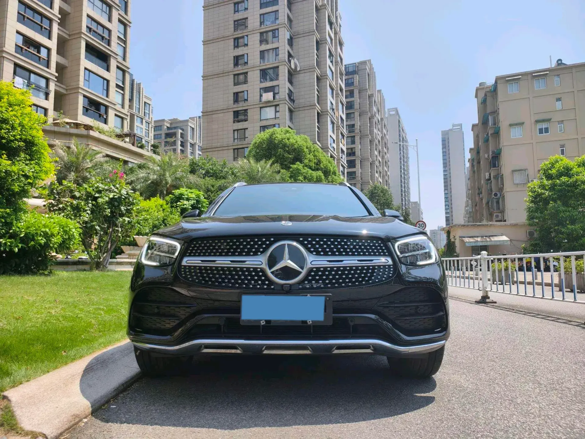 2022 MERCEDES-BENZ GLC thumbnail 2