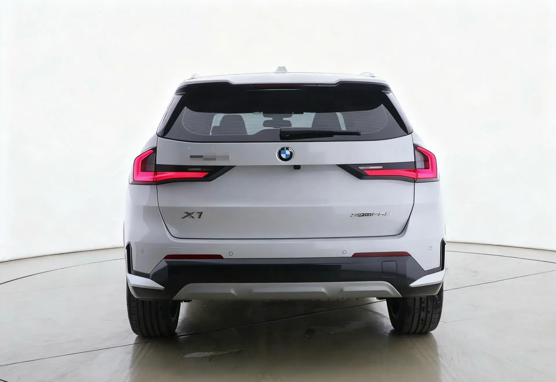 2023 BMW X1 thumbnail 4