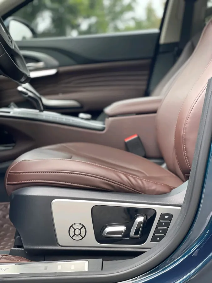 2020 WEY VV7 GT 2.0T 227HP L4 7DCT,autocango,china used car exporter,china ev exporter,chinese used car exporter,chinese used ev exporter