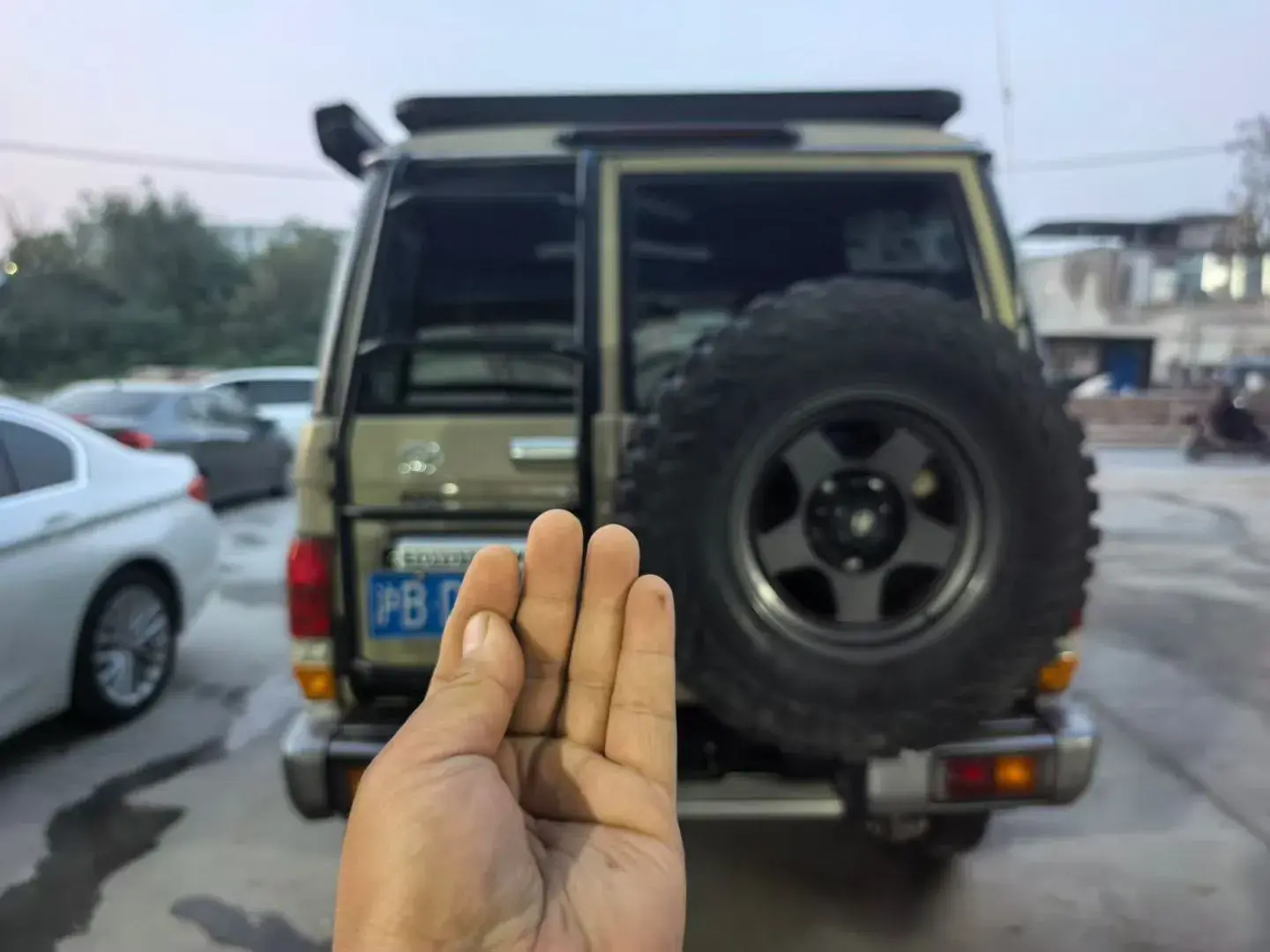 2017 CHEVROLET TRAX thumbnail 3