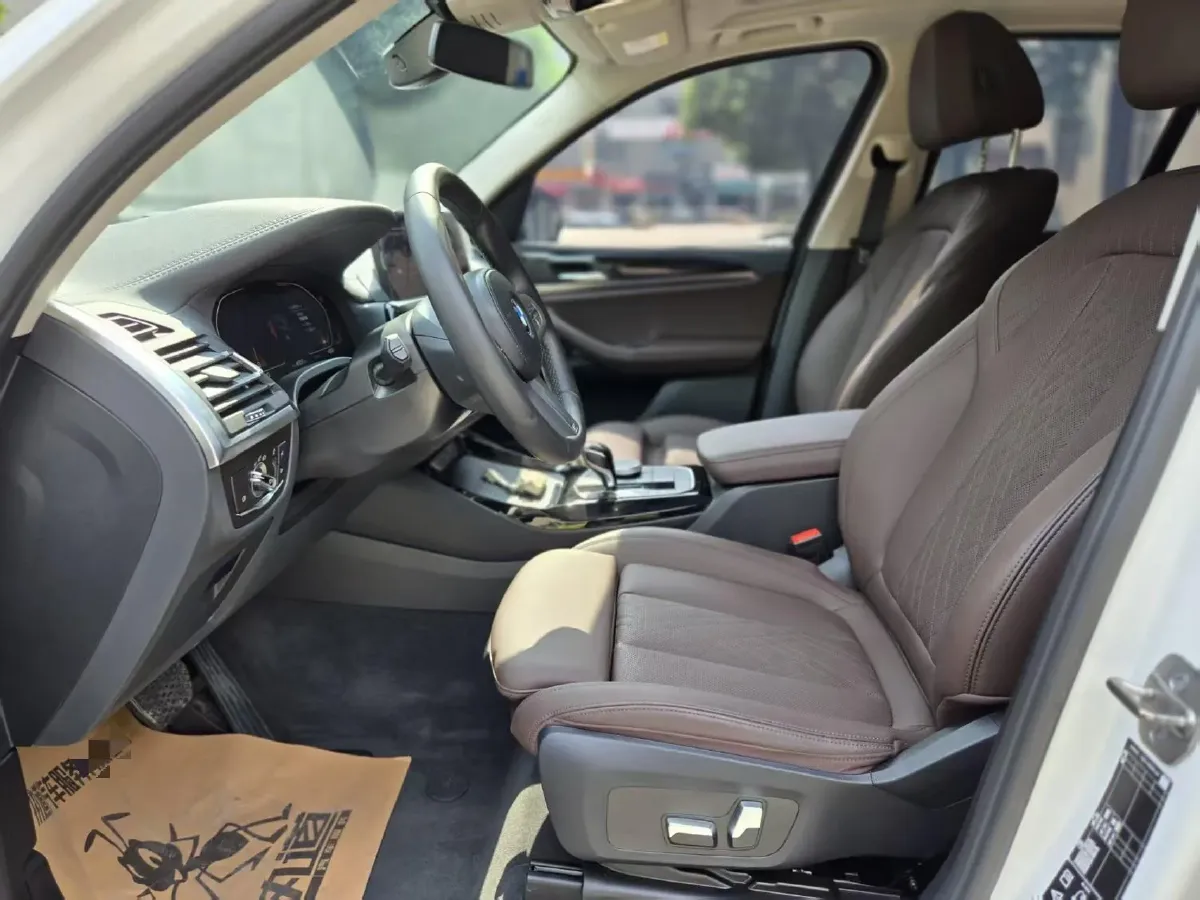 2022 BMW X3 2.0T 184HP L4 8AT,autocango,china used car exporter,china ev exporter,chinese used car exporter,chinese used ev exporter