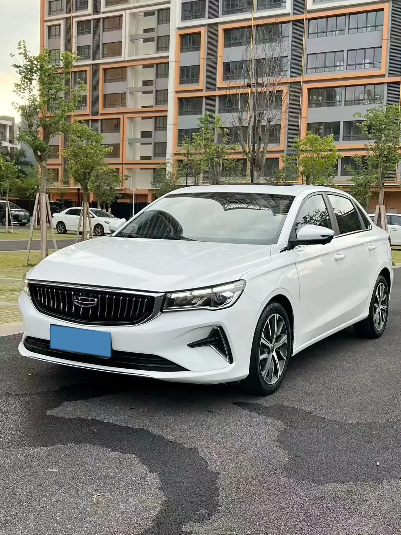 2022 GEELY EMGRAND view 1