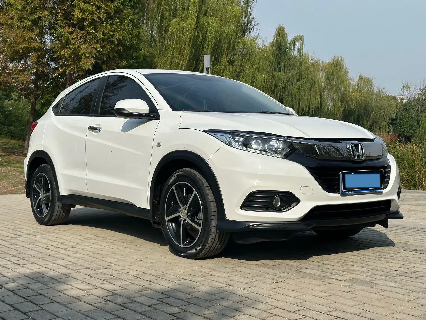 2020 HONDA VEZEL thumbnail 3