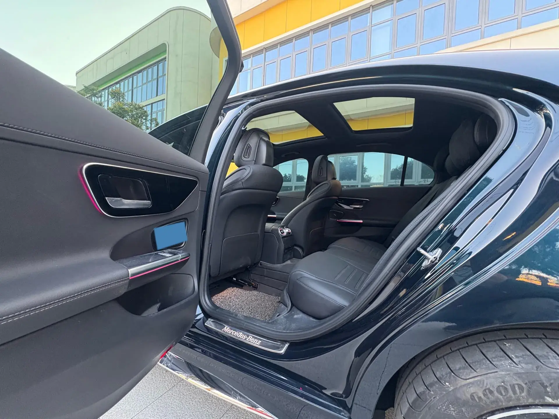 2023 MERCEDES-BENZ C thumbnail 4