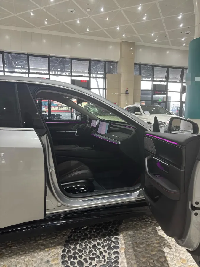 2022 Xpeng P7 BEV 83.1KWH,autocango,china used car exporter,china ev exporter,chinese used car exporter,chinese used ev exporter