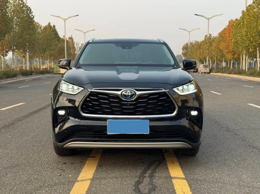 2022 TOYOTA HIGHLANDER thumbnail 2