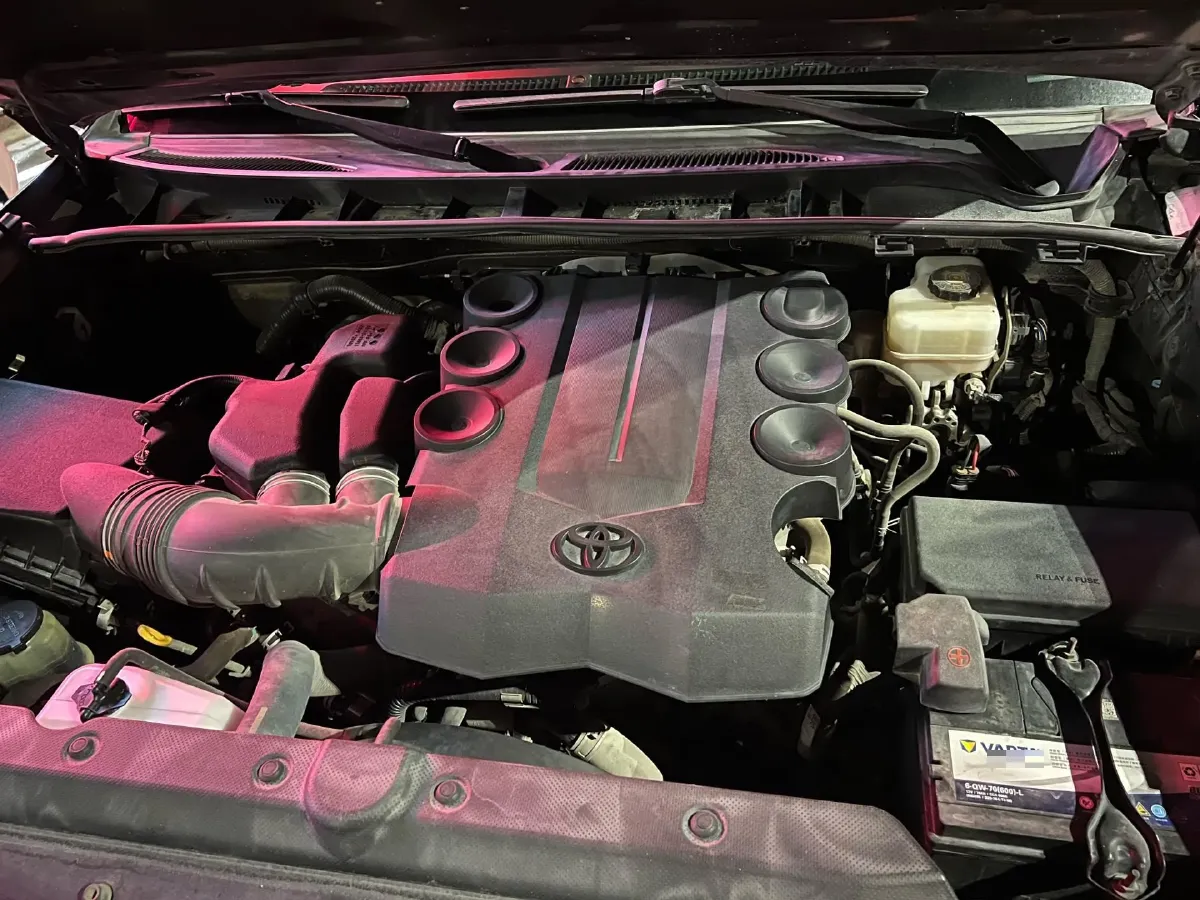 2020 Toyota Highlander 3.5L 299HP V6 8AT,autocango,china used car exporter,china ev exporter,chinese used car exporter,chinese used ev exporter