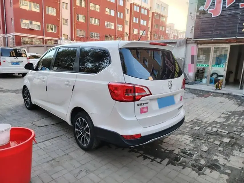 2019 BAOJUN 730 thumbnail 4