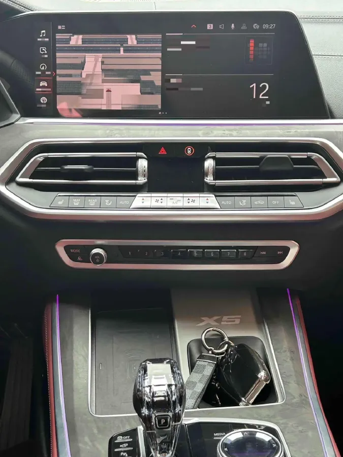 2022 BMW X5 2.0T 245HP L4 8AT,autocango,china used car exporter,china ev exporter,chinese used car exporter,chinese used ev exporter