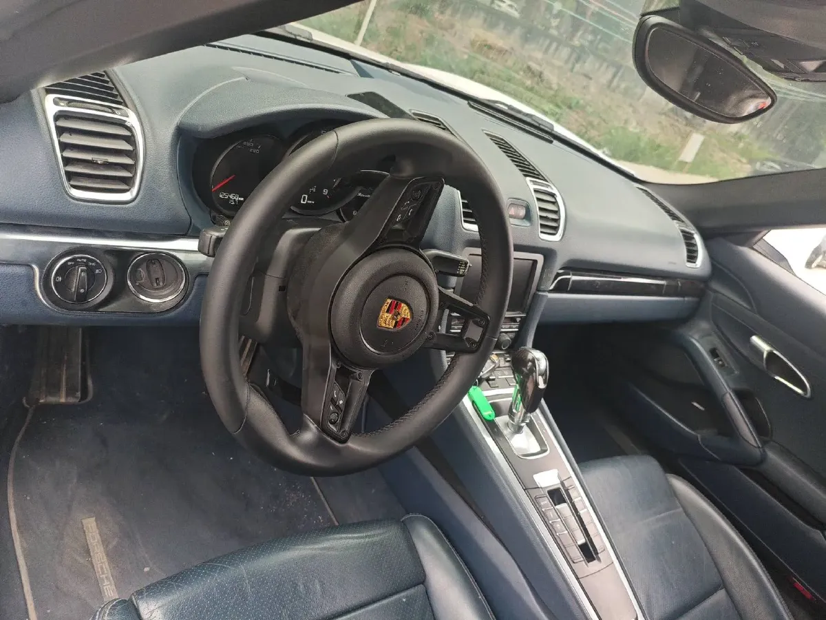 2013 Porsche Boxster 2.7L 265HP H6 7DCT,autocango,china used car exporter,china ev exporter,chinese used car exporter,chinese used ev exporter