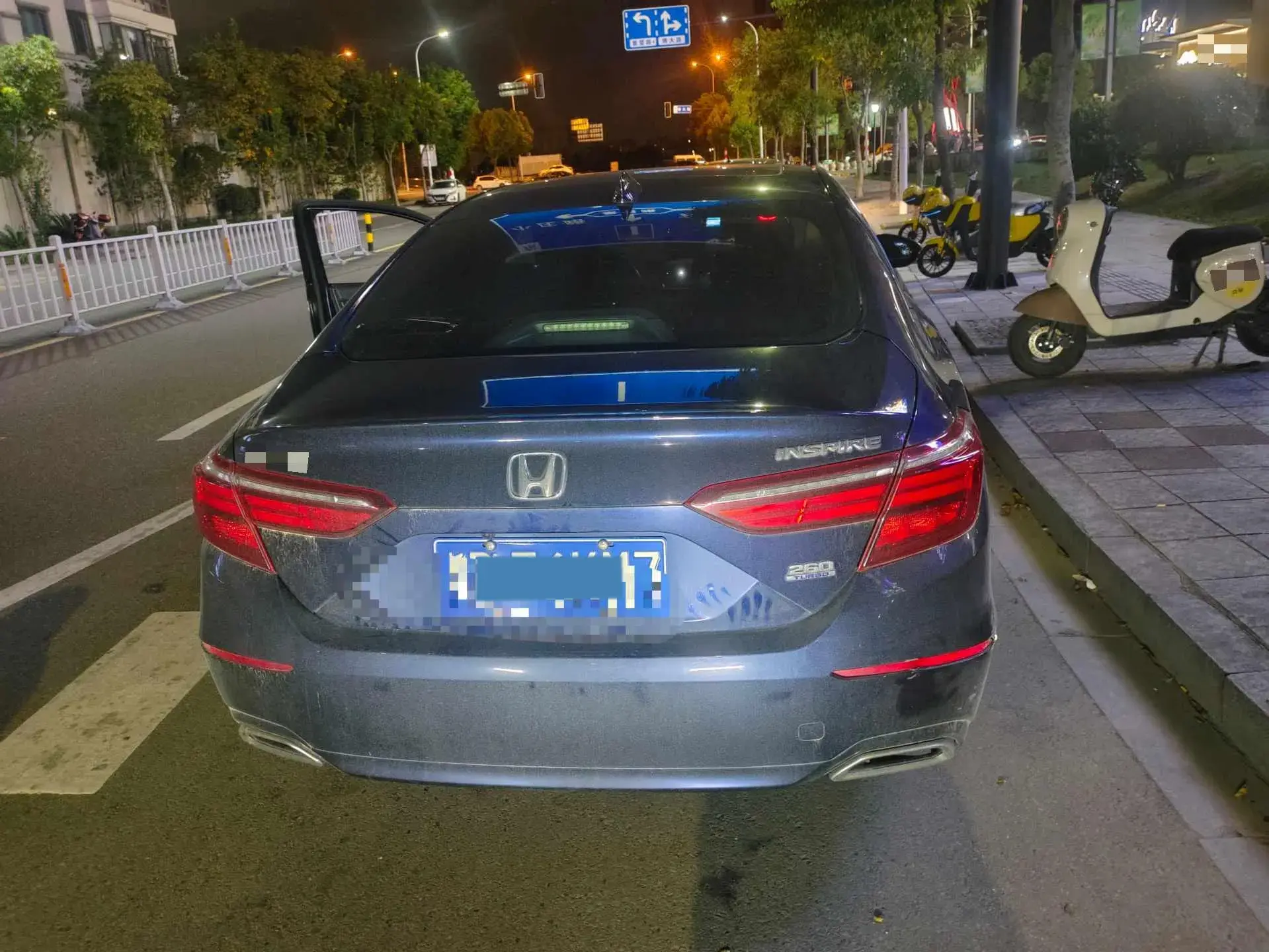 2019 HONDA INSPIRE thumbnail 3