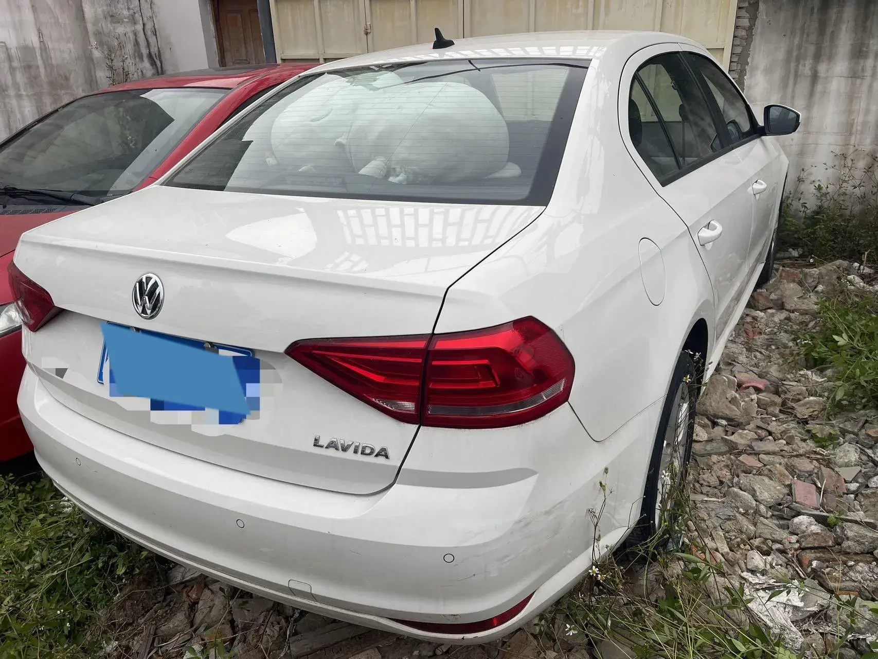 2018 VOLKSWAGEN LAVIDA thumbnail 2