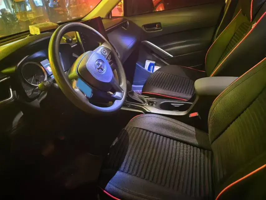 2022 TOYOTA COROLLA thumbnail 3