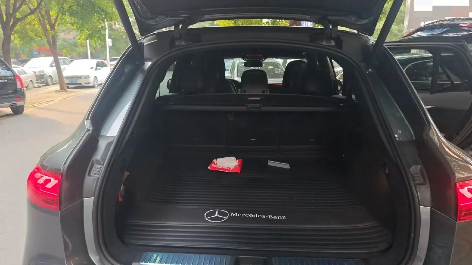 2023 Mercedes-Benz EQS SUV BEV 111.8KWH,autocango,china used car exporter,china ev exporter,chinese used car exporter,chinese used ev exporter