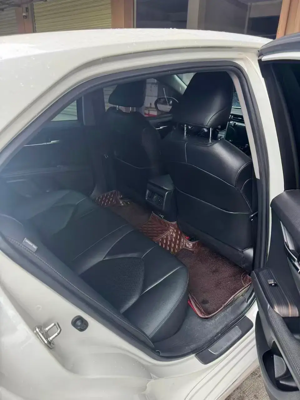 2019 TOYOTA CAMRY thumbnail 4