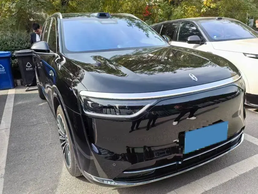 2025 AITO AITO thumbnail 2