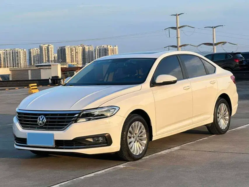 2019 VOLKSWAGEN LAVIDA view 1