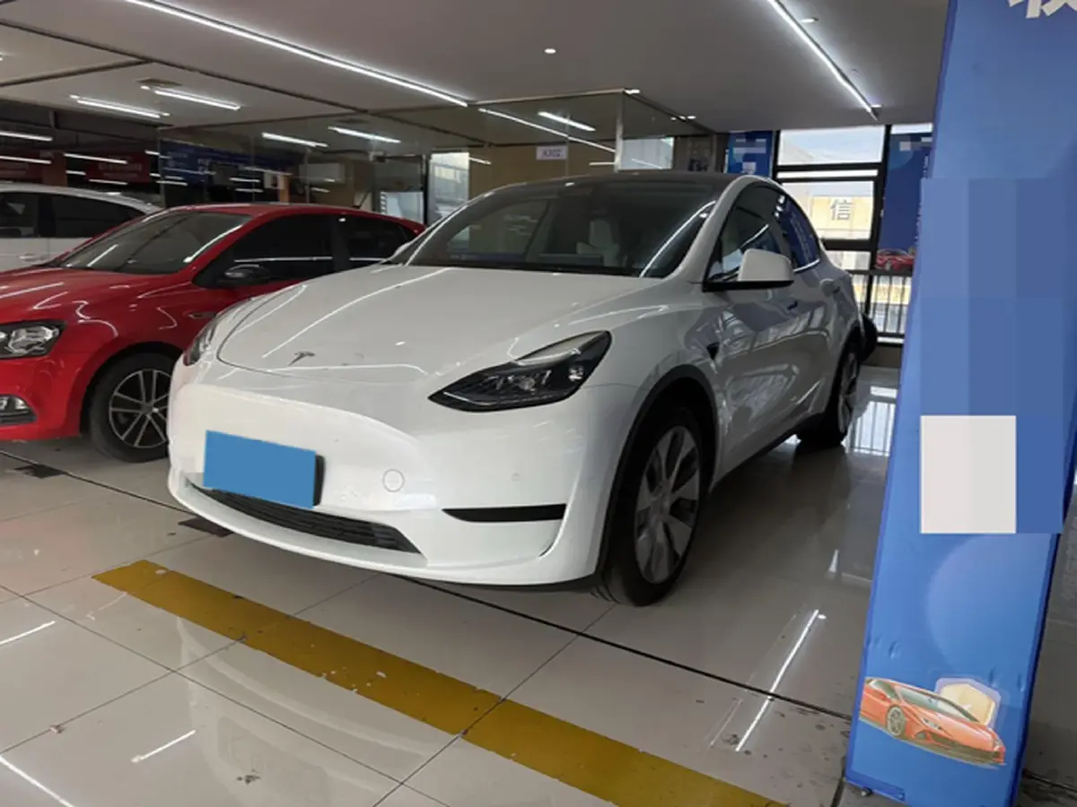 2022 Tesla Model Y BEV 60KWH