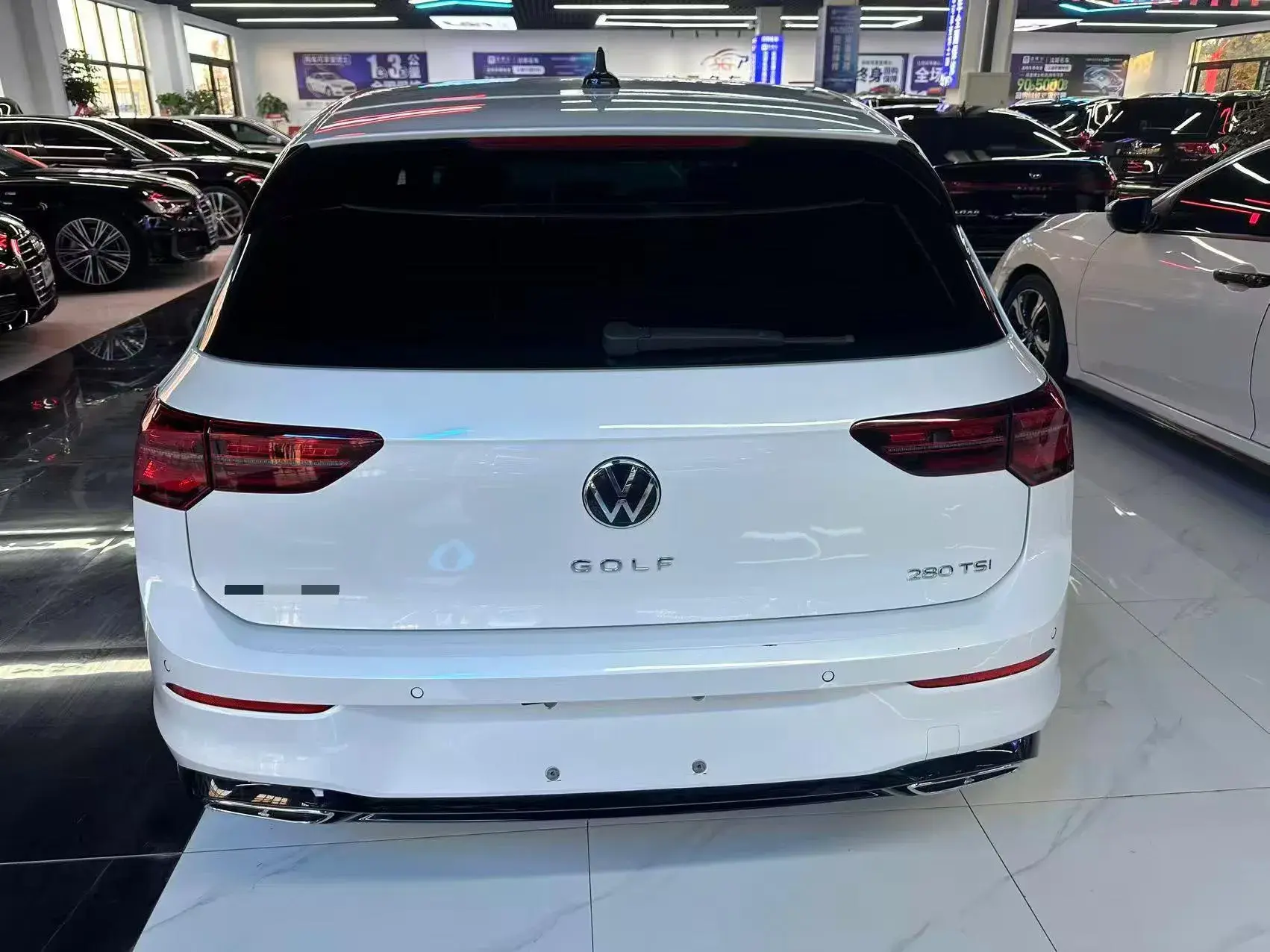 2021 VOLKSWAGEN GOLF thumbnail 4