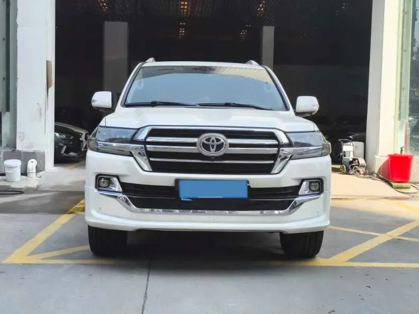 2015 Toyota Land Cruiser 4.6L 310HP V8 6AT,autocango,china used car exporter,china ev exporter,chinese used car exporter,chinese used ev exporter