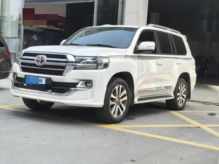 2015 Toyota Land Cruiser 4.6L 310HP V8 6AT,autocango,china used car exporter,china ev exporter,chinese used car exporter,chinese used ev exporter