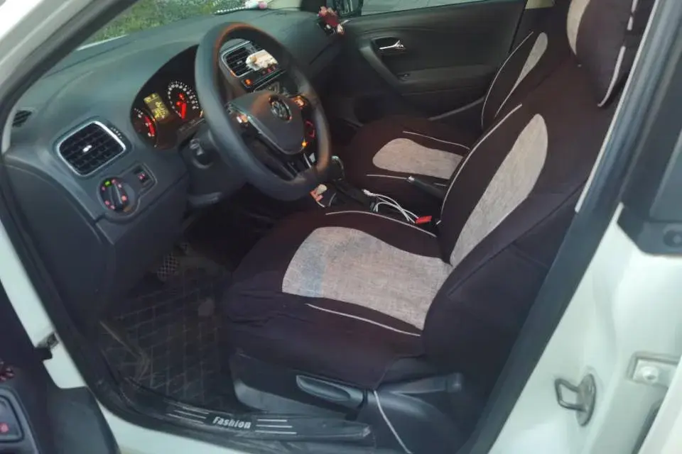 2018 VOLKSWAGEN POLO thumbnail 4