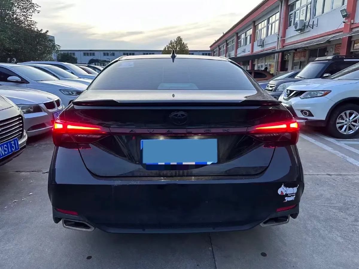 2019 Toyota Avalon 2.5L 209HP L4 8AT,autocango,china used car exporter,china ev exporter,chinese used car exporter,chinese used ev exporter
