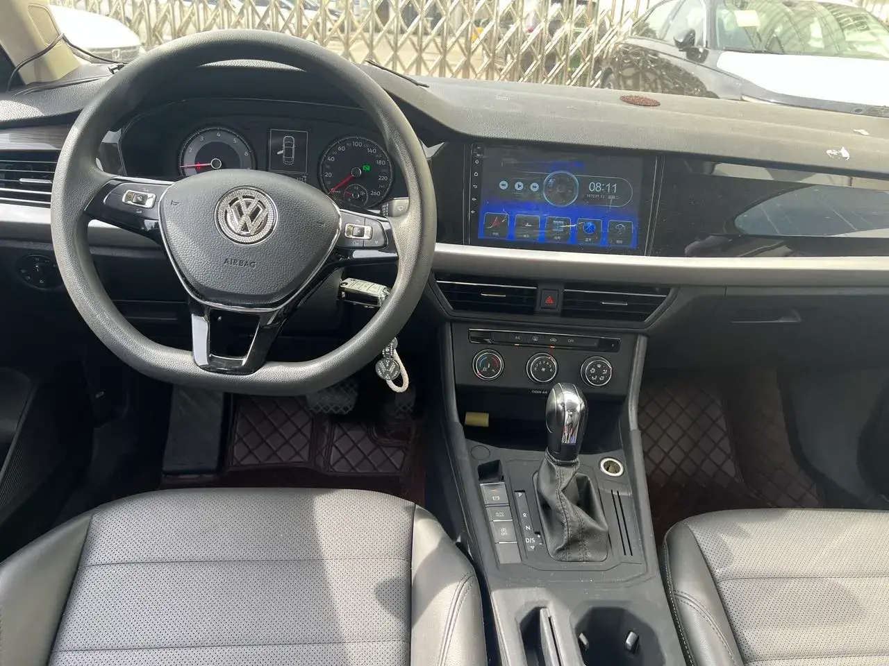 2019 VOLKSWAGEN LAVIDA thumbnail 2