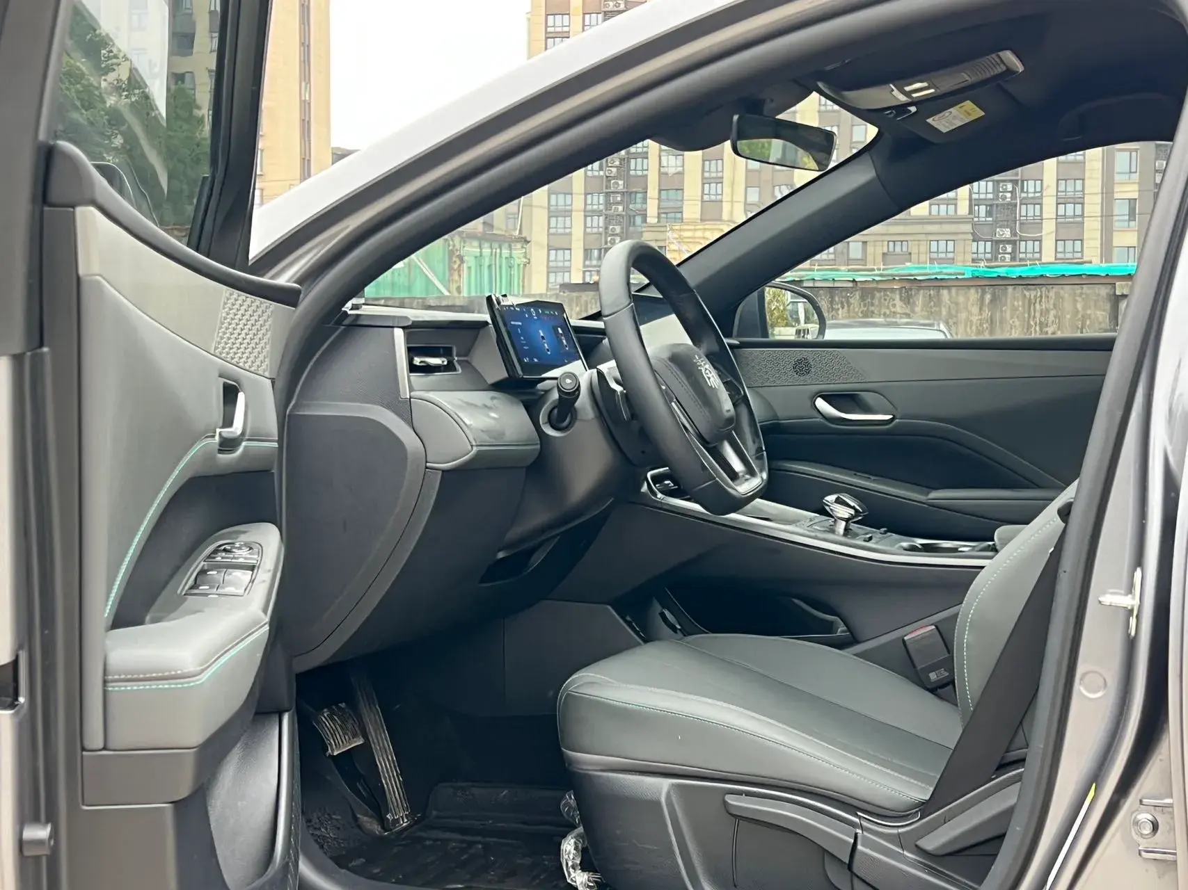 2025 BYD QIN thumbnail 4