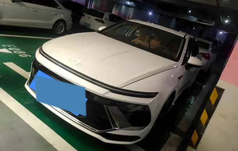 2024 HYUNDAI SONATA view 1