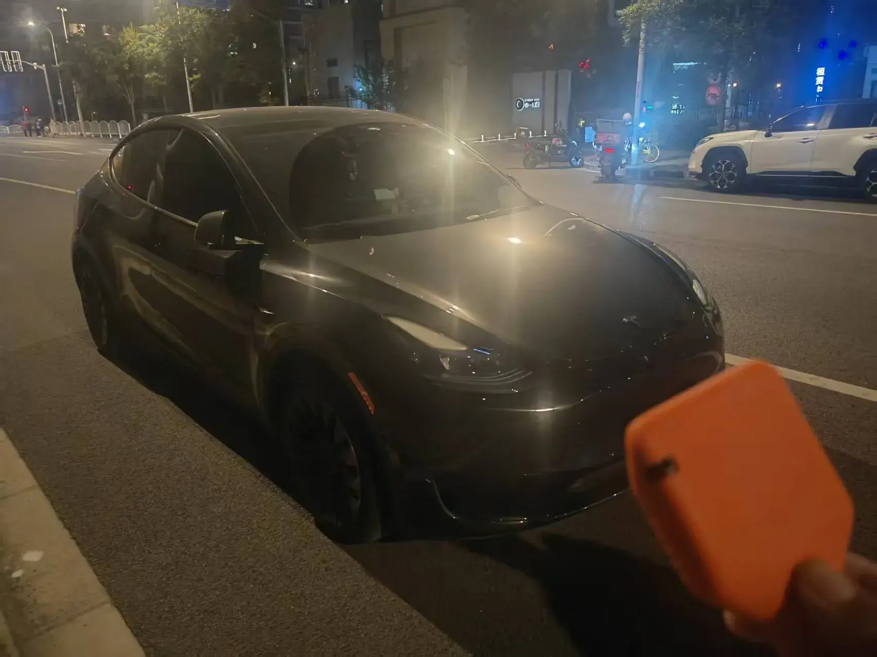 2022 TESLA MODEL thumbnail 2