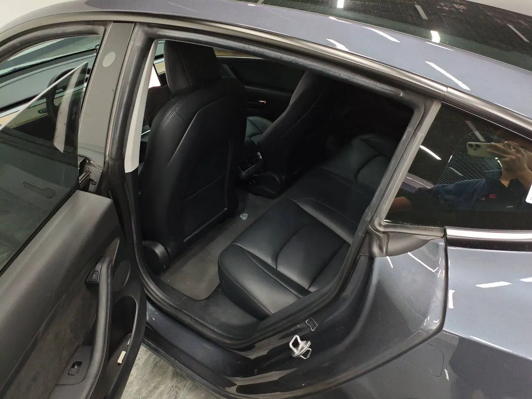 2021 TESLA MODEL thumbnail 4