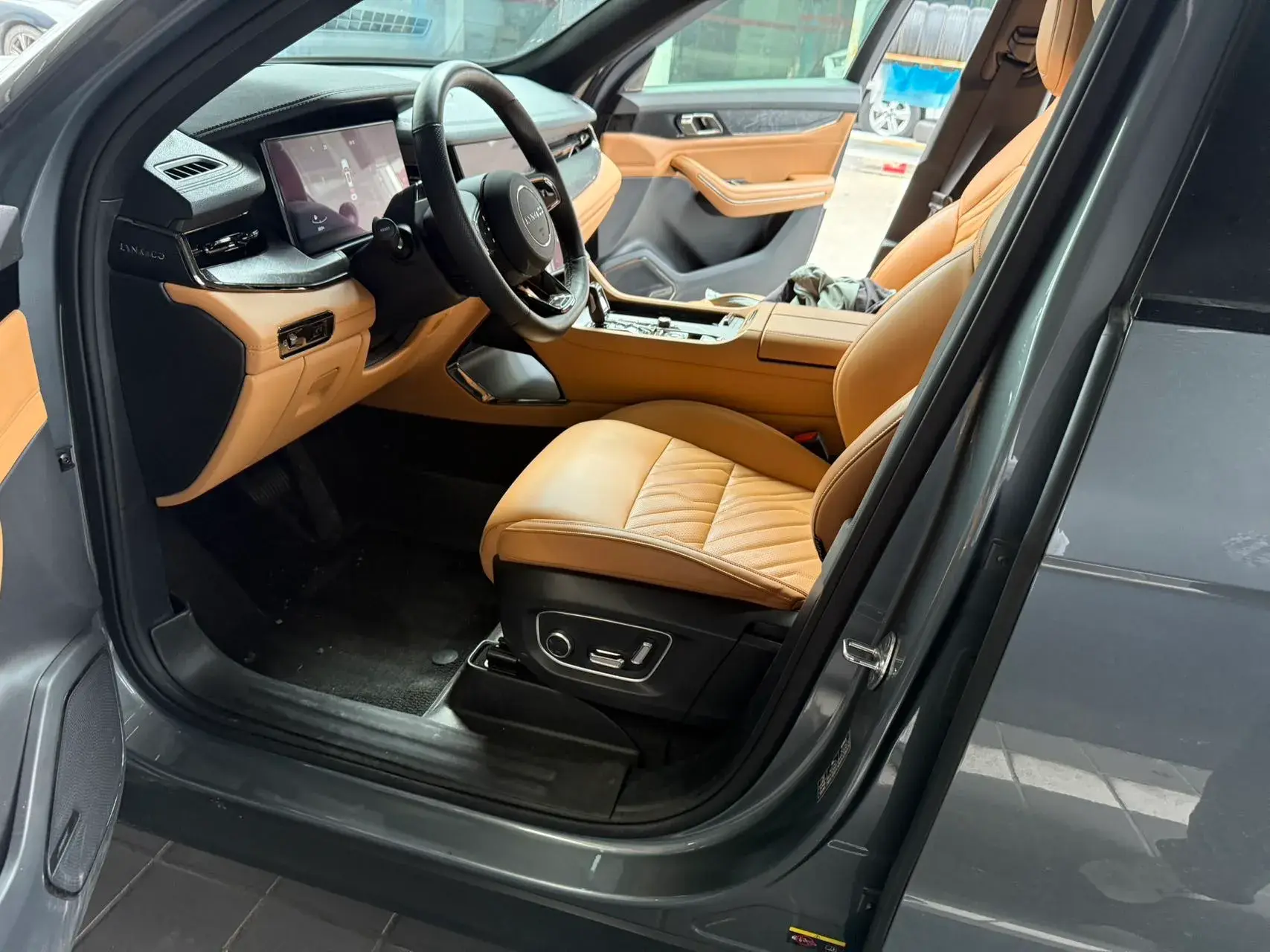 2021 LYNK&CO 09 thumbnail 2